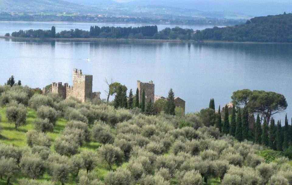 Il Borgo Antico Villa Monte del Lago Екстериор снимка
